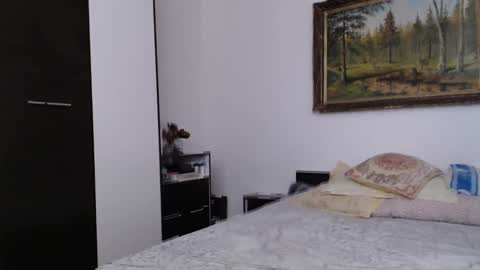 Snapshot of teasexpert4444 chatting on January 20, 8:41 am ALICIA--- online show from January 20, 8:41 am