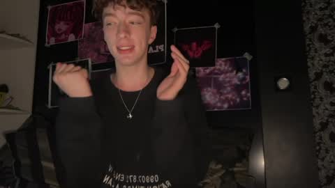 Alice     online show from April 23, 12:40 am