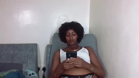 Snapshot of tee_kaicy chatting on October 1, 5:34 pm kaicy online show from October 1, 5:34 pm