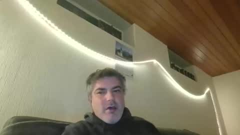 Snapshot of teeforyou chatting on March 5, 1:21 am Peter online show from March 5, 1:21 am