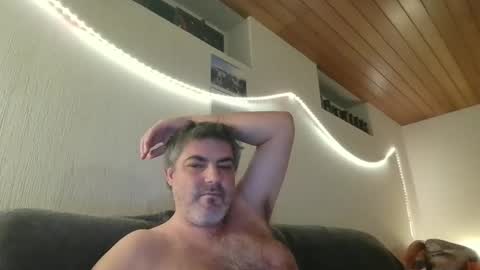 Snapshot of teeforyou chatting on February 17, 9:54 pm Peter online show from February 17, 9:54 pm