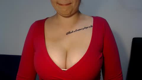 Snapshot of teeyara_ chatting on October 2, 7:56 pm Teeyara online show from October 2, 7:56 pm