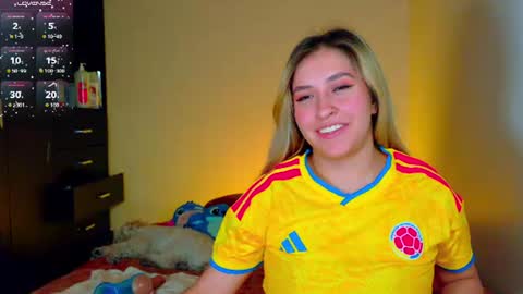 Sara online show from July 10, 3:33 am