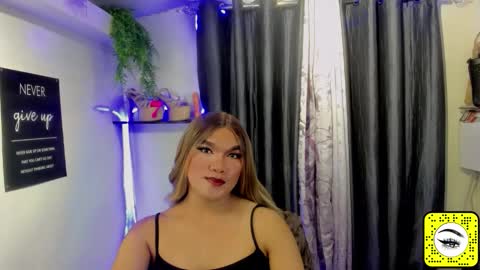 Ella online show from February 5, 9:18 pm