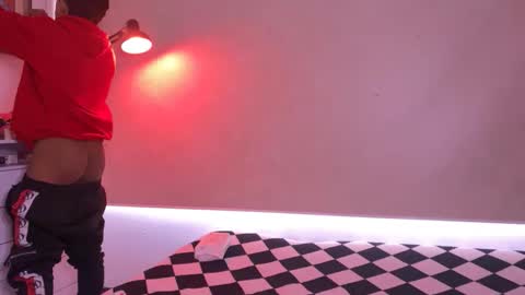Snapshot of teobrowny_ chatting on October 10, 4:57 pm teo brown Independent model online show from October 10, 4:57 pm