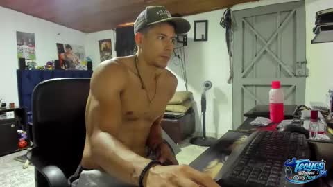 teoyes_ online show from March 17, 8:14 pm