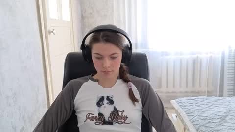 Anny Simpson online show from October 8, 4:51 am