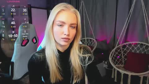 TessaHamilton online show from November 25, 12:15 pm