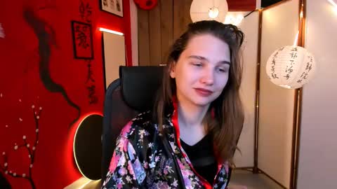 Snapshot of tessamill chatting on September 14, 5:32 am Tessa online show from September 14, 5:32 am