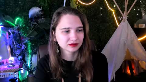 Snapshot of tessamill chatting on October 3, 5:49 am Tessa online show from October 3, 5:49 am