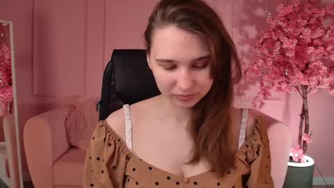 Tessa online show from May 21, 5:36 am