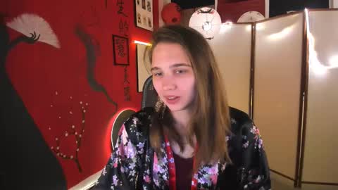 Snapshot of tessamill chatting on September 30, 5:29 am Tessa online show from September 30, 5:29 am