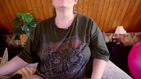 Snapshot of tessawinter chatting on September 15, 2:51 pm Tessa online show from September 15, 2:51 pm