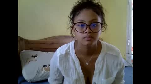 tessmia online show from March 30, 6:35 am