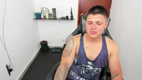 Teylor Fel online show from March 8, 8:25 pm