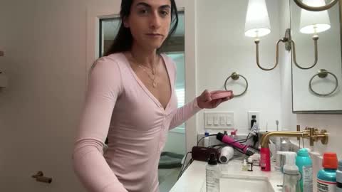 babygirlmami online show from June 6, 11:54 pm