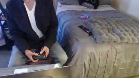 tgrizzthestarseed online show from April 10, 7:51 pm