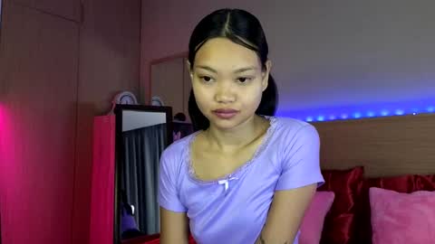Snapshot of thailand4you chatting on October 12, 4:32 pm AbbieThai online show from October 12, 4:32 pm