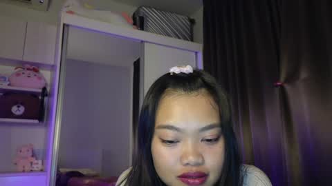 Snapshot of thailand4you chatting on January 8, 4:22 pm AbbieThai online show from January 8, 4:22 pm
