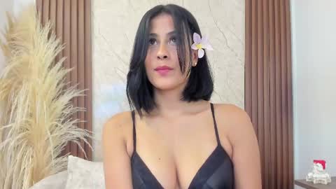 Sweet Thais  online show from April 14, 1:03 pm