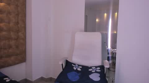 Snapshot of thaliaocean chatting on October 12, 6:21 pm thaliaocean online show from October 12, 6:21 pm