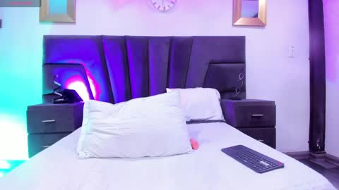 Thamara Fox online show from December 12, 7:52 am