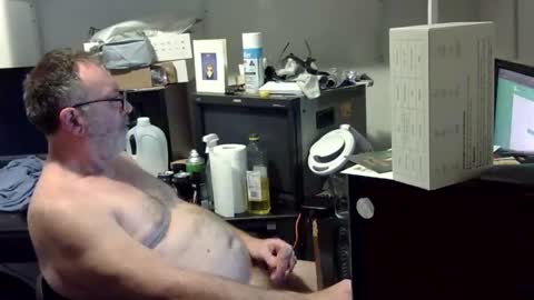 thang5545 online show from September 13, 4:04 am