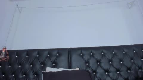 Snapshot of thara_webstter chatting on February 12, 5:48 pm thara webstter online show from February 12, 5:48 pm