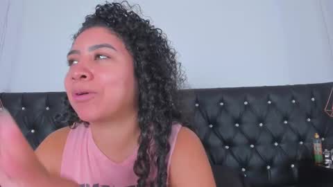 Snapshot of thara_webstter chatting on February 27, 5:37 pm thara webstter online show from February 27, 5:37 pm