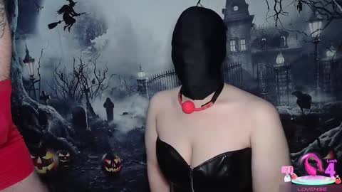 ThatsWhatSheSaid online show from October 25, 11:38 pm