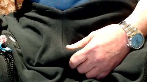 Snapshot of the1pocketrocket chatting on March 2, 7:02 pm the1pocketrocket online show from March 2, 7:02 pm