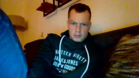 Dennis online show from February 1, 9:23 pm