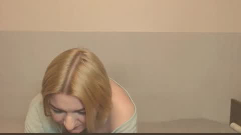 Eva online show from December 2, 10:52 pm