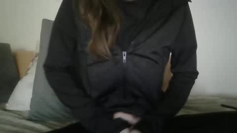 the crazy travellers online show from January 19, 7:07 am