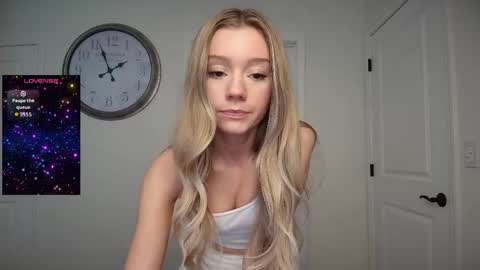 the_hotties online show from May 14, 7:56 pm