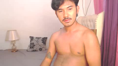 Snapshot of the_killian_jones chatting on February 26, 1:03 am ken online show from February 26, 1:03 am
