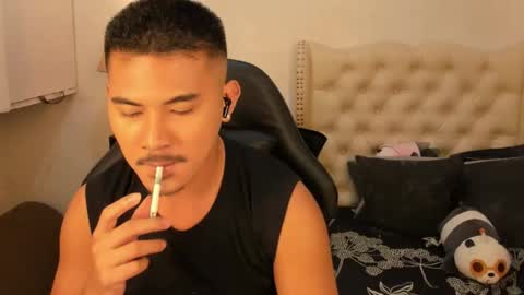 Snapshot of the_killian_jones chatting on September 15, 10:39 am ken online show from September 15, 10:39 am