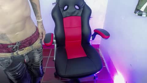 the_latin_boy02 online show from November 14, 8:55 pm