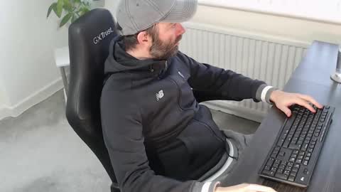 the_sensual_masturwait online show from November 26, 8:00 am