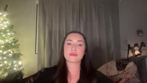 Girl Next Door  online show from December 22, 1:34 am