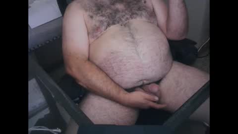 Snapshot of thebearking69 chatting on September 28, 7:28 am The Bear King online show from September 28, 7:28 am