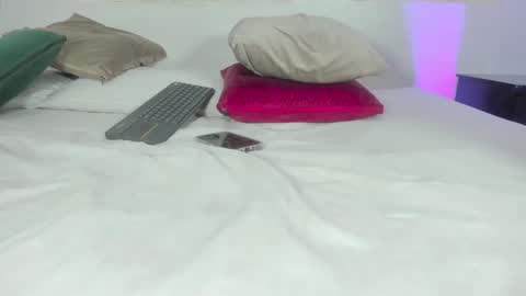 Thedol1 online show from January 10, 6:30 am