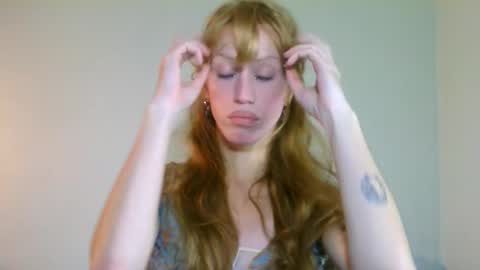 Snapshot of thedollxxxperience chatting on September 26, 5:32 pm Yolanda online show from September 26, 5:32 pm