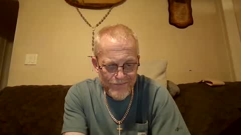 Snapshot of thee_lone_boner chatting on September 21, 9:41 pm Alpha online show from September 21, 9:41 pm