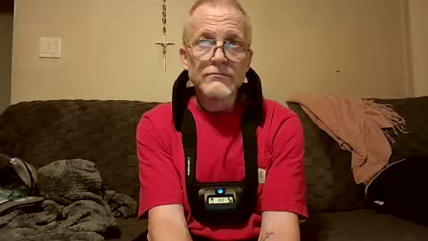 Snapshot of thee_lone_boner chatting on October 4, 10:24 am Alpha online show from October 4, 10:24 am