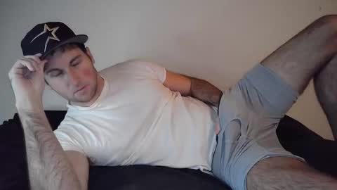 Theetwohander online show from December 2, 3:38 am