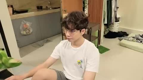 Green online show from December 2, 6:28 pm