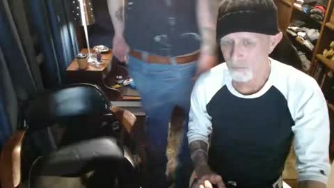 thehouseguy513 online show from January 12, 1:45 am