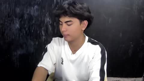 Xerxis online show from March 2, 6:40 pm