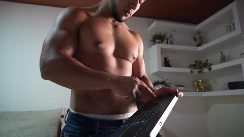 theinderhoot online show from March 3, 12:17 am